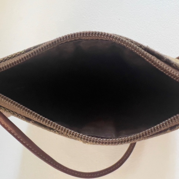 Coach Signature Jacquard Wristlet Leather Trim - Picture 10 of 10